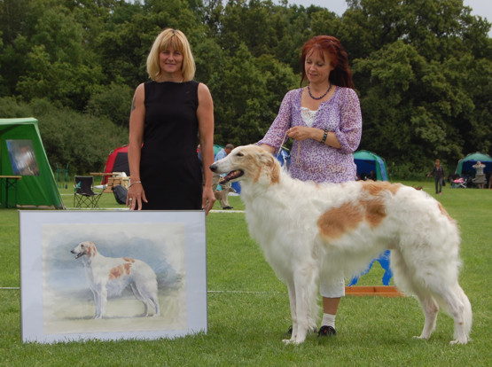 Osho being awarded with Borzoi-Ringen's traditional custom made painting for 'Top Winning Borzoi'. Photo by Annica Nilsson